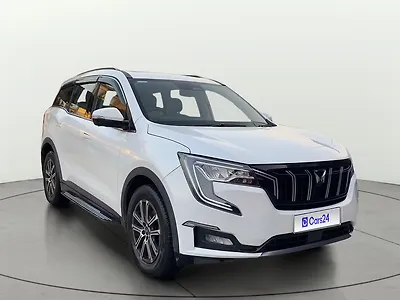 2023 महिंद्रा XUV700 AX 7 पेट्रोल एमटी 7 सीटर [2023-2024] 1
