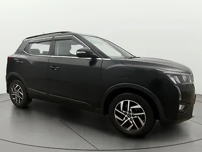 2023 Mahindra XUV300 W8 (O) 1.2 Petrol 1 2023 Mahindra XUV300 W8 (O) 1.2 Petrol 1