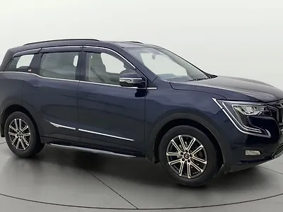2023 Mahindra XUV700 AX 7 Petrol AT 7 STR [2023-2024] 1