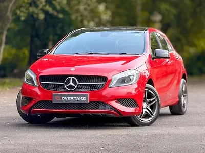 2015 मर्सिडीज़ बेंज़ ए-क्लास ए 200 cdi 1