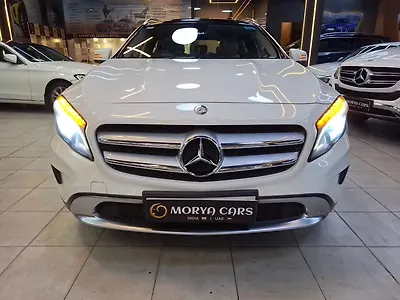 2016 Mercedes-Benz GLA 200 Sport 1