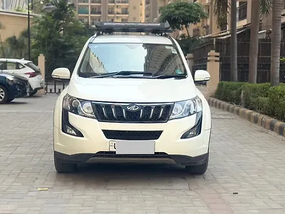 2017 Mahindra XUV500 W6 AT 1
