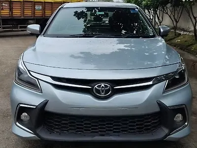 2023 टोयोटा ग्लैंजा V Petrol Manual 1 2023 टोयोटा ग्लैंजा V Petrol Manual 1