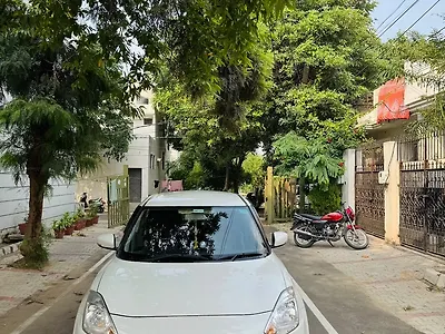 2022 Maruti Suzuki Swift VXi [2021-2023] 1