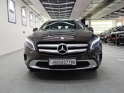 2016 Mercedes-Benz GLA 200 Sport 1