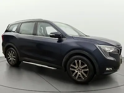 2022 Mahindra XUV700 AX 7 Petrol AT Luxury Pack 7 STR [2021] 1