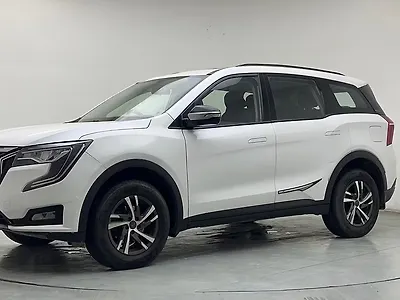 2022 Mahindra XUV700 AX 5 Petrol MT 7 STR [2021] 1