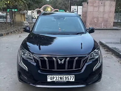 2022 Mahindra XUV700 AX 7 Diesel AT AWD 7 STR [2021] 1