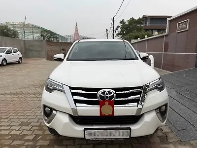 2017 टोयोटा फ़ॉर्च्यूनर 2.7 4x2 एमटी [2016-2020] 1
