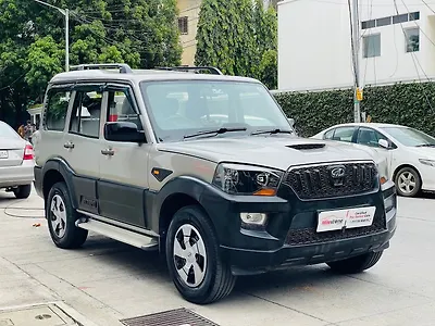 2015 महिंद्रा स्कॉर्पियो s4 1