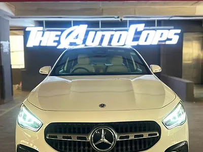 2025 Mercedes-Benz GLA 220d AMG Line 4MATIC 1
