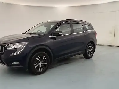 2023 Mahindra XUV700 AX 3 Diesel MT 7 STR [2021] 1