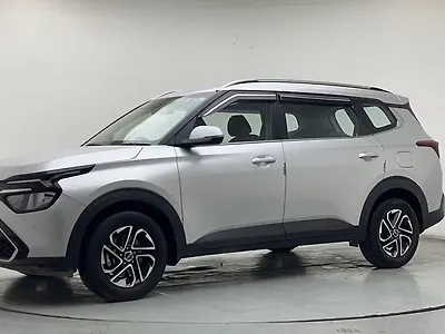 2022 Kia Carens Prestige Plus 1.4 Petrol MT 7 STR 1 2022 Kia Carens Prestige Plus 1.4 Petrol MT 7 STR 1