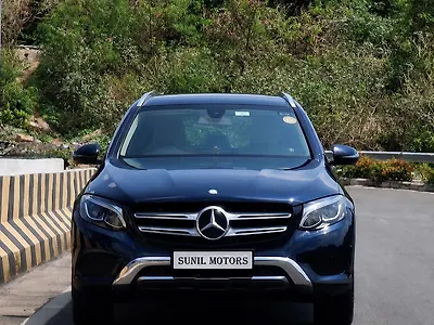 2017 Mercedes-Benz GLC 220 d Progressive 1