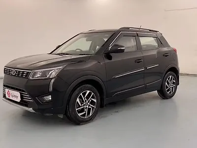 2022 Mahindra XUV300 W8 (O) 1.2 Petrol 1 2022 Mahindra XUV300 W8 (O) 1.2 Petrol 1