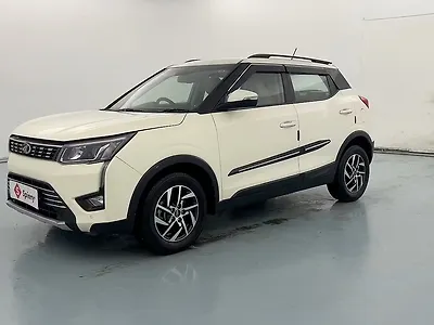 2022 Mahindra XUV300 W8 (O) 1.2 Petrol 1 2022 Mahindra XUV300 W8 (O) 1.2 Petrol 1