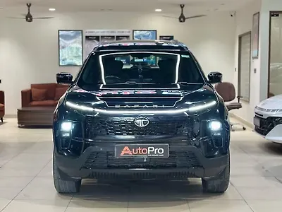2024 Tata Safari Adventure Plus Dark Edition 7 STR 1
