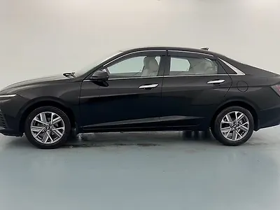 2023 Hyundai Verna SX (O) Petrol 1.5L Automatic (CVT) 1 2023 Hyundai Verna SX (O) Petrol 1.5L Automatic (CVT) 1