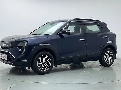 2025 Mahindra XUV 3XO AX5 Petrol 1.2L Turbo Manual 1 2025 Mahindra XUV 3XO AX5 Petrol 1.2L Turbo Manual 1