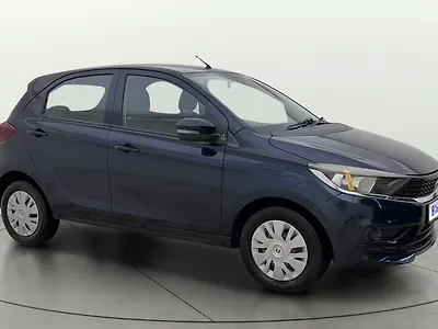 2021 Tata Tiago Revotorq XT [2016-2019] 1