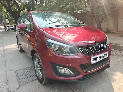 2019 Mahindra Marazzo M8 7 STR 1