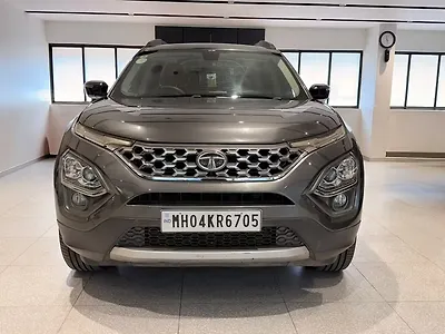 2021 Tata Safari XT 1