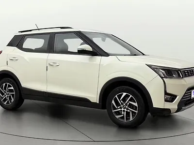 2023 Mahindra XUV300 W8 (O) 1.2 Petrol 1 2023 Mahindra XUV300 W8 (O) 1.2 Petrol 1