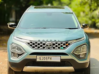 2022 Tata Safari XT Plus 1 2022 Tata Safari XT Plus 1