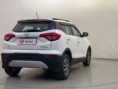 2024 Mahindra XUV300 W8 (O) 1.2 Petrol