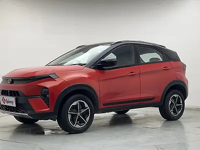 2023 Tata Nexon Fearless Plus (S) 1.2 Petrol 7DCA Dual Tone [2023-2025] 1