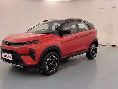 2023 Tata Nexon Fearless Plus (S) 1.2 Petrol 7DCA Dual Tone [2023-2025] 1