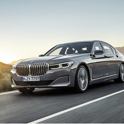 Bmw 7 Series Images Interior Exterior Photo Gallery Carwale