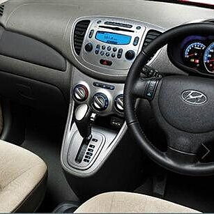 Hyundai I10 10 17 Images Interior Exterior Photo Gallery 30 Images Carwale
