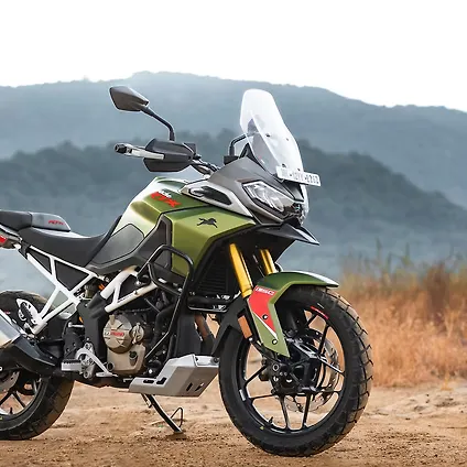 TVS Apache RTR 160 side view