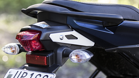 fz v3 tail light