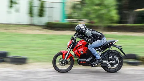 revolt rv 400 bikewale