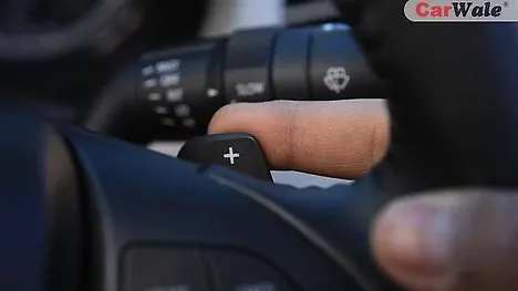 Maruti Suzuki Kizashi Steering Wheel