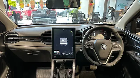 MG Hector Dashboard