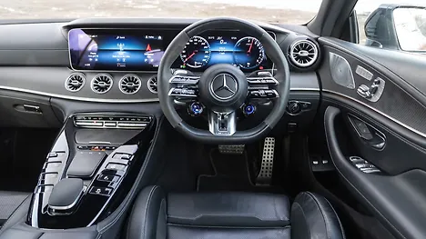 मर्सिडीज़ बेंज़ AMG GT 63 S ई परफ़ॉर्मेंस स्टीयरिंग व्हील