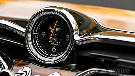 Bentley Bentayga Dashboard