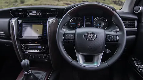 fortuner steering wheel