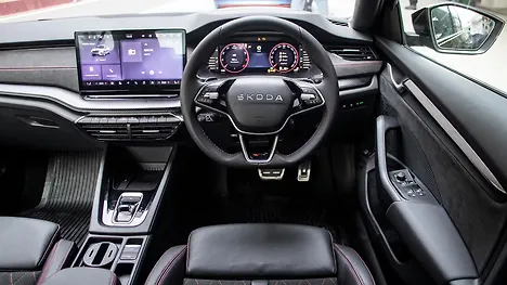 स्कोडा ऑक्टाविया आरएस स्टीयरिंग व्हील स्कोडा ऑक्टाविया आरएस स्टीयरिंग व्हील