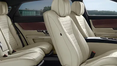 जैगुवार एक्सजे एल इंटीरियर