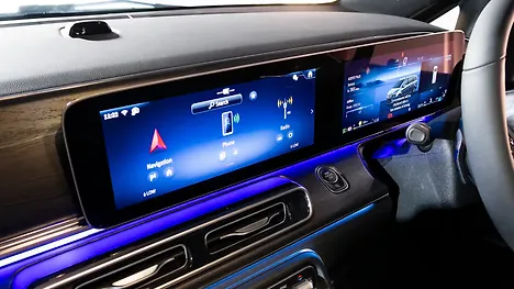 Mercedes-Benz V-Class Infotainment System Mercedes-Benz V-Class Infotainment System