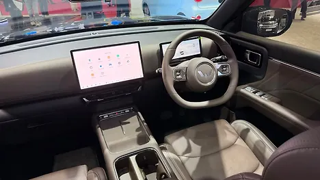 MG Hector Hawk Dashboard