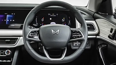Mahindra XUV700 Steering Wheel