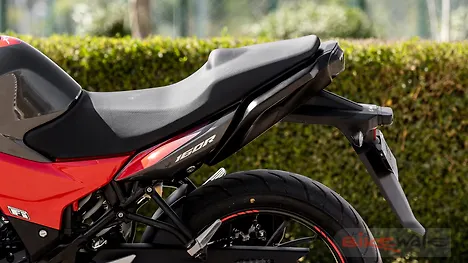Hero Xtreme 160r Quick Ride Review Bikewale Hero Xtreme 160r Quick Ride Review Bikewale