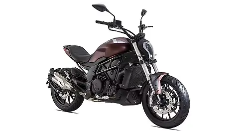Benelli 502C vs Kawasaki Ninja ZX-6R - Know Which Is Better