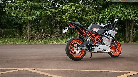 KTM RC390 [2014-2016] Rear Three-Quarter Image - BikeWale