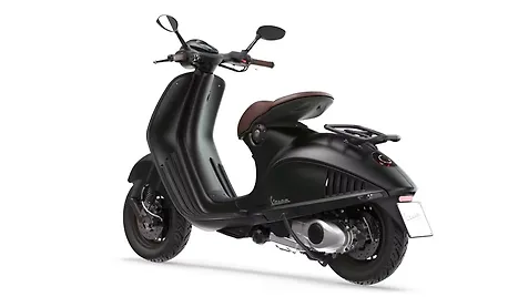 Vespa Versions Rear Vespa 946 Rear Left Three-Quarter Image - BikeWale